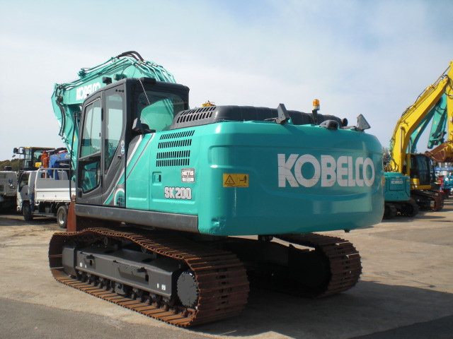 SK200-10 80215 03.JPG